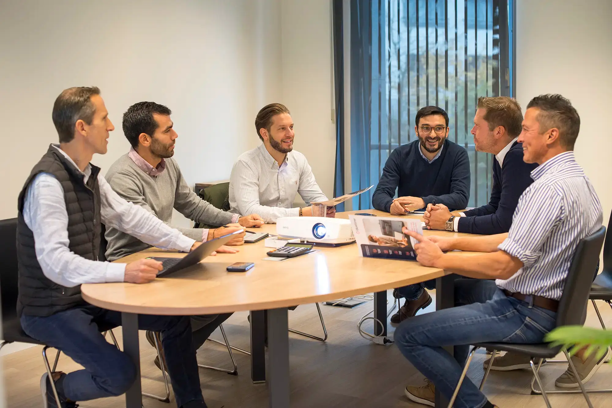 Meeting between six digital strategy experts