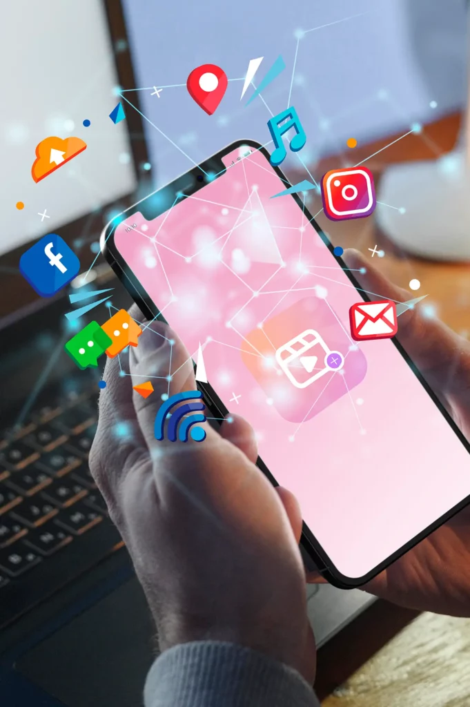 Smartphone affichant des applications de réseaux sociaux et de communication numérique