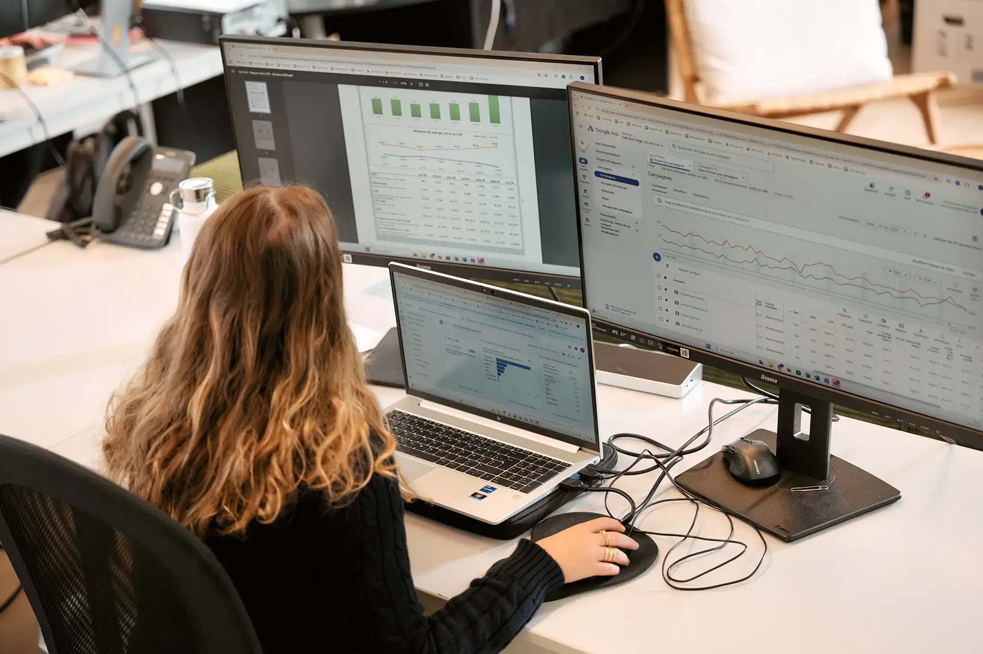 Prestaties worden opgevolgd door een reclame-expert